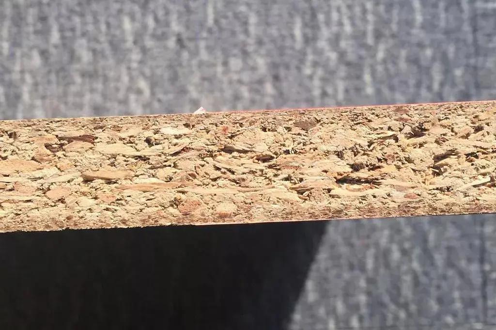 想打全套的柜子,先打柜子还是先刷腻子粉