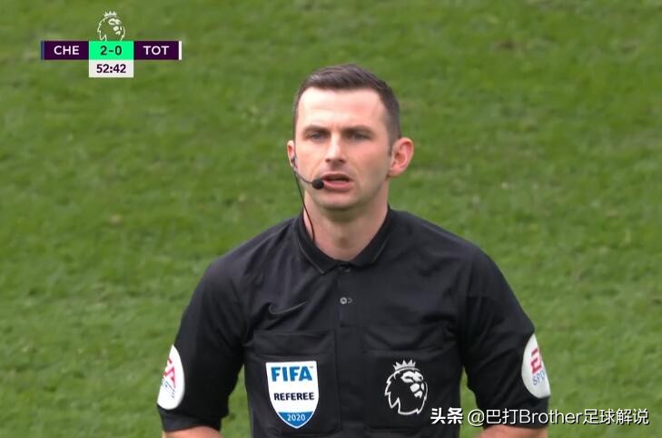 又遇错判？洛赛尔索断腿式踩人，兰帕德表达不满裁判黄牌都没给