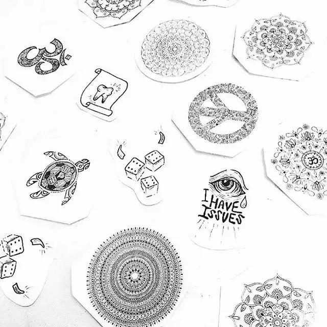 墙上画画装饰,把家里白墙都画满好看的画