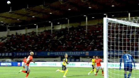 艾克森高拉特破门韦世豪双响,郜林传球艾克森