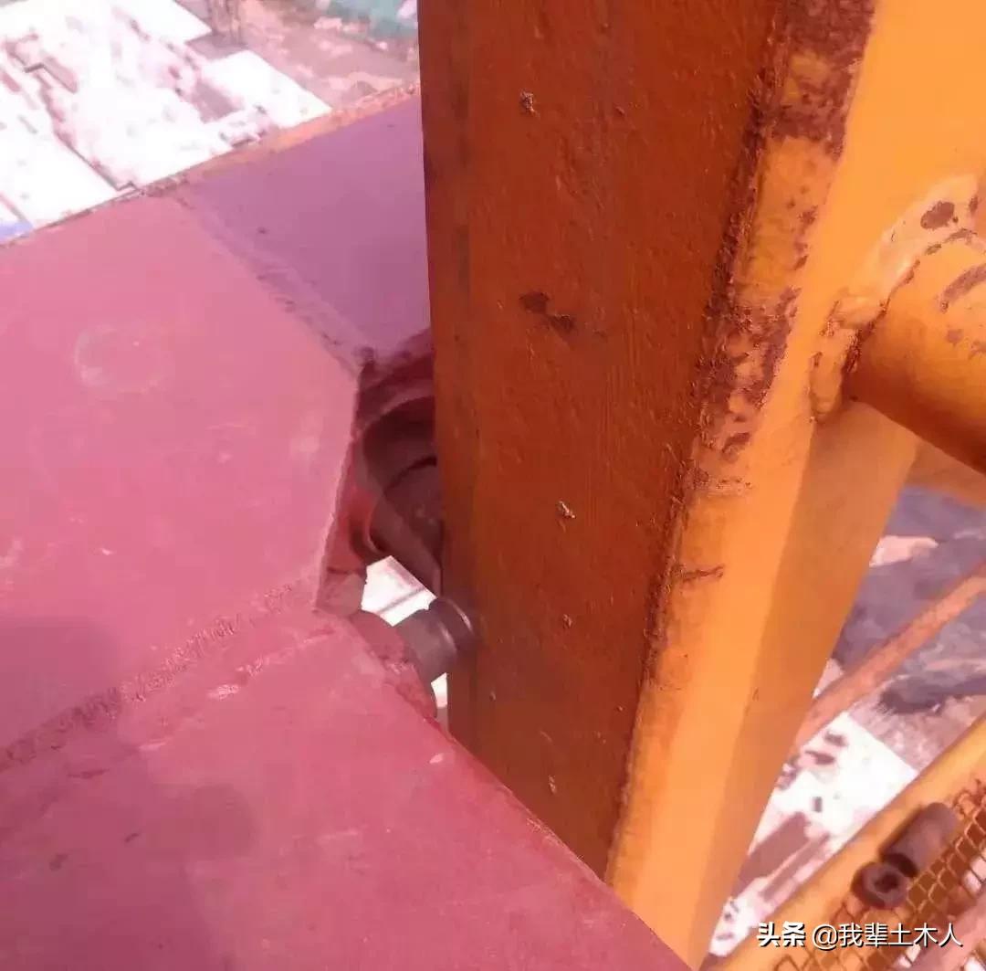 塔吊附墙预埋后多长时间可加附墙,塔吊非标附墙和正式附墙