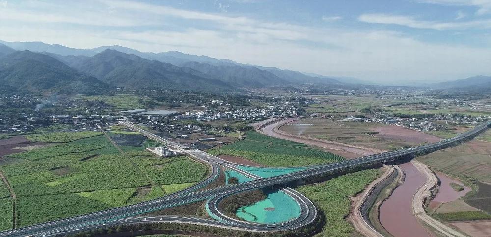 半山的酒店,半山酒店普洱