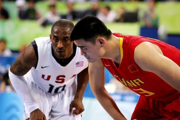 姚明的故事：中国篮球第一人，和麦迪太可惜，篮协主席的功与过