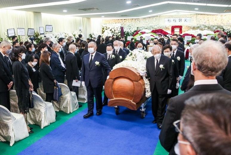 刺伤港警抓捕现场,刺伤港警抓捕视频