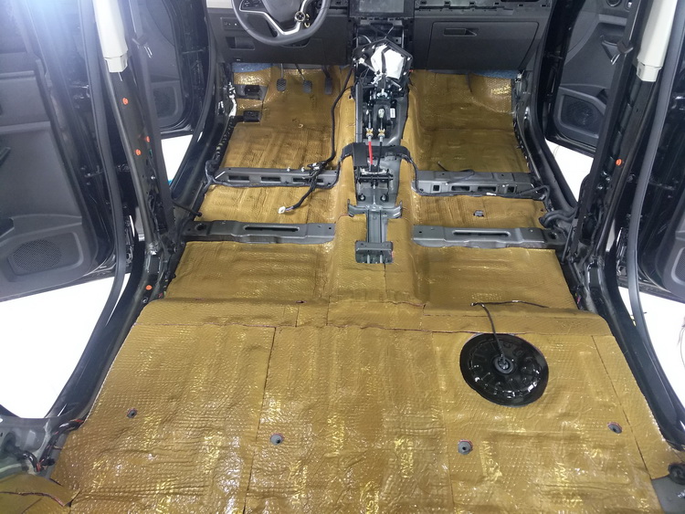 五菱宏光plus隔音实测多少分贝,杭州五菱宏光plus隔音