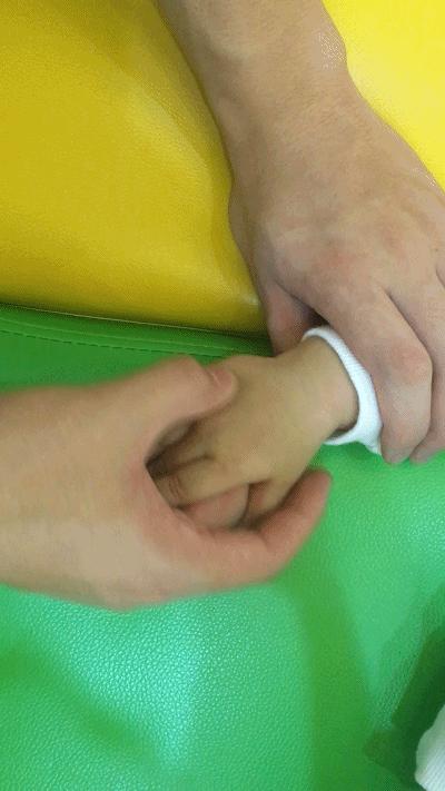 疱疹性咽峡炎高发期，家长怎么做才能防治？