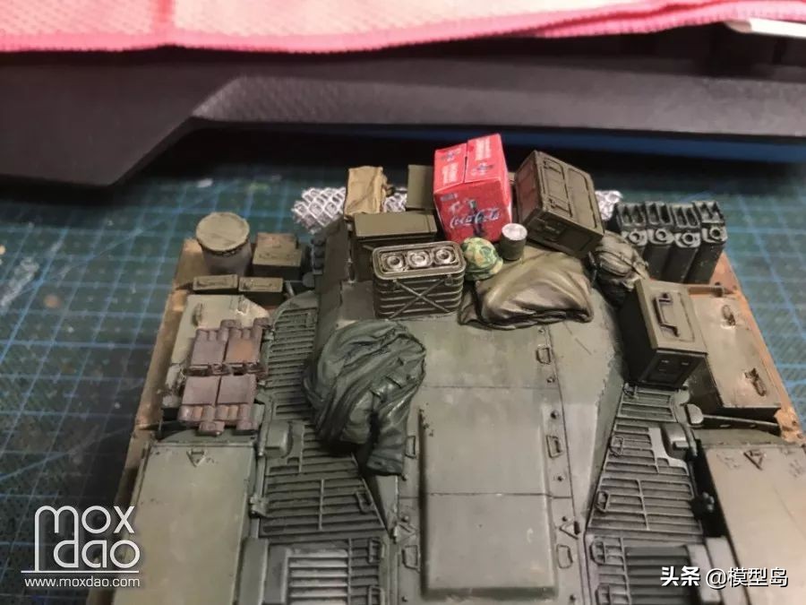 t34-85中型坦克模型,现代1:35主战坦克模型