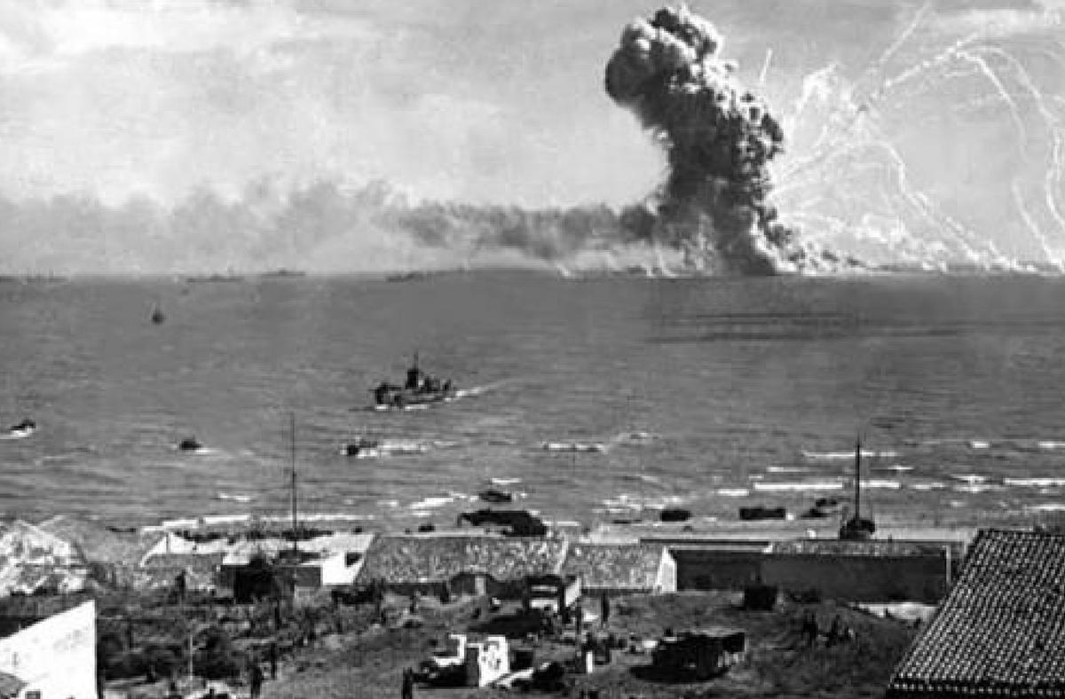 二战轰炸机爆发视频,b27轰炸机二战