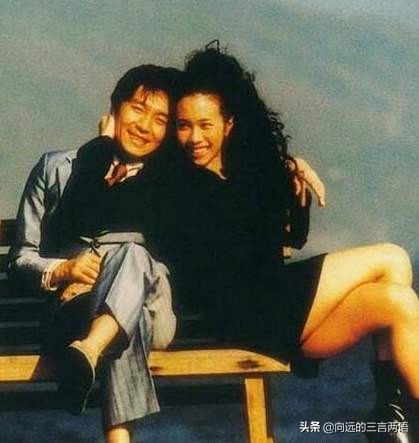 从“小三”到“被小三”，她和周星驰、冯德伦分手，41岁再嫁初恋