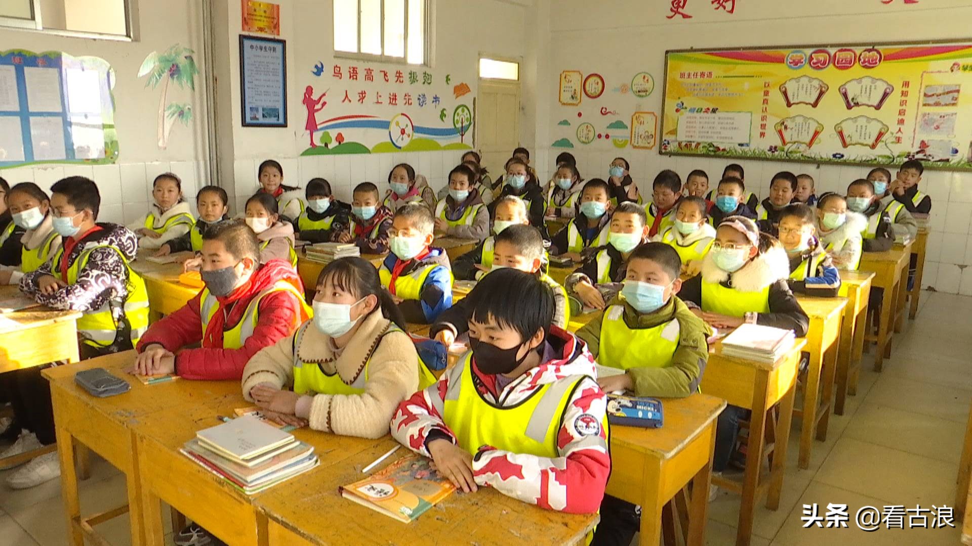 古浪县城关三小打造优质国防教育积极培养学生爱国意识