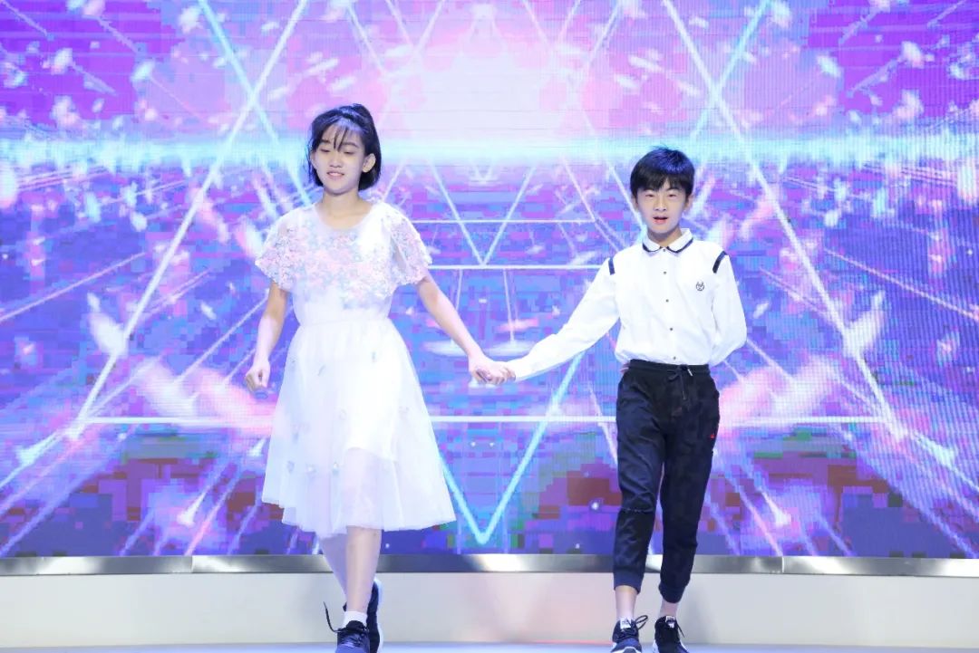 毕业庆典的仪式感,六年级毕业庆典视频