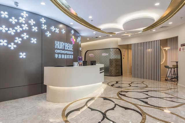 华亦俏朱红博士说:长期戴口罩形成口罩脸不用慌!