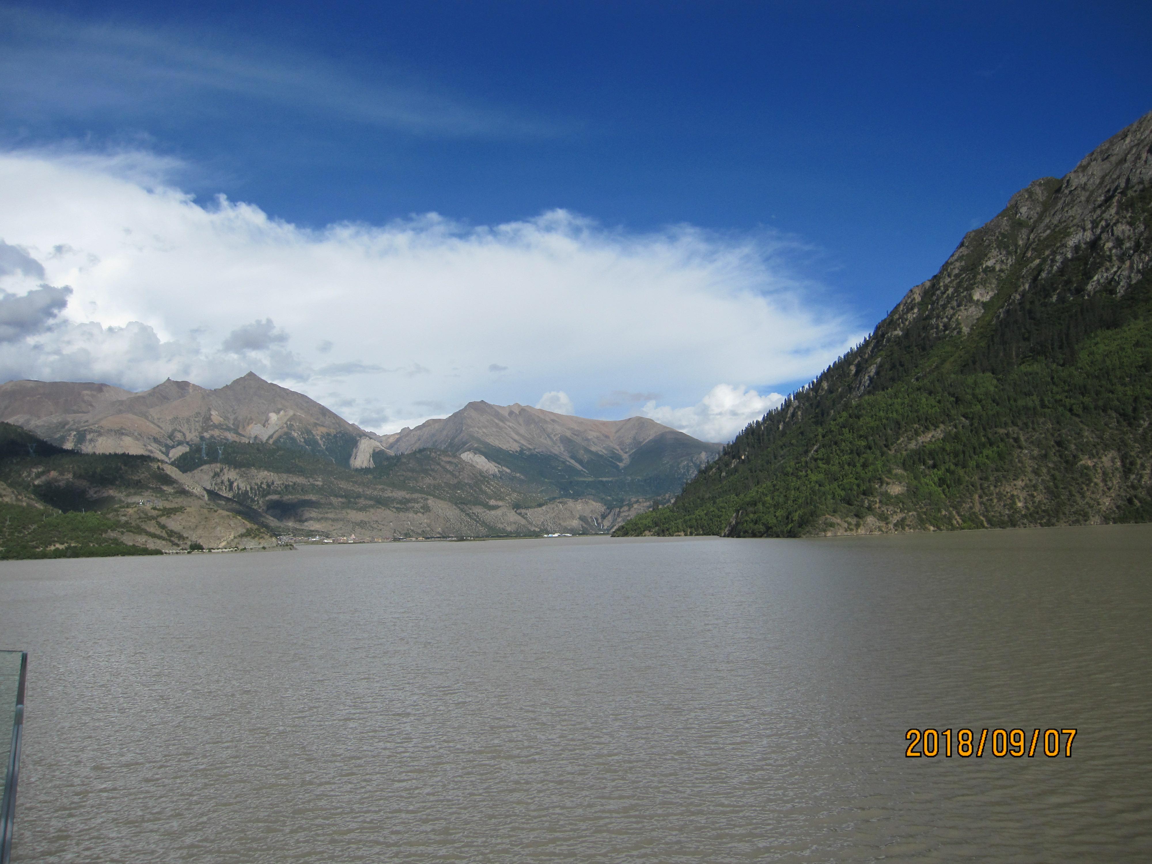 西藏第八天雪山下的然乌湖,从安徽到来西藏古冰川旅游攻略