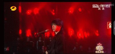 除了粉丝都说他不配？