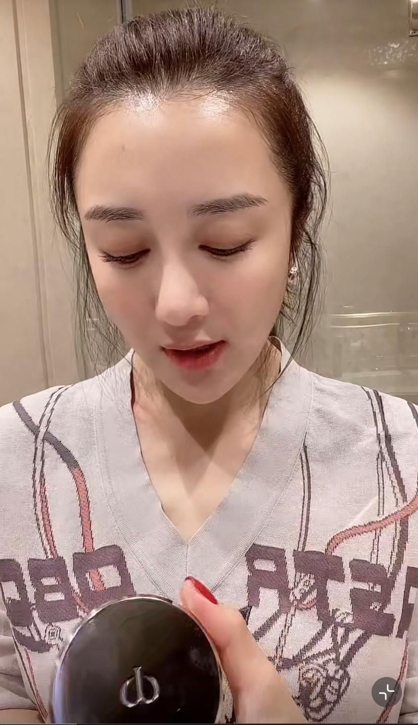 平价滋润保湿气垫可遮毛孔,秋冬气垫推荐混油皮遮毛孔