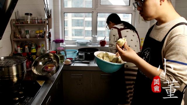 花卷的做法用一根筷子压两下,花卷的做法筷子慢动作