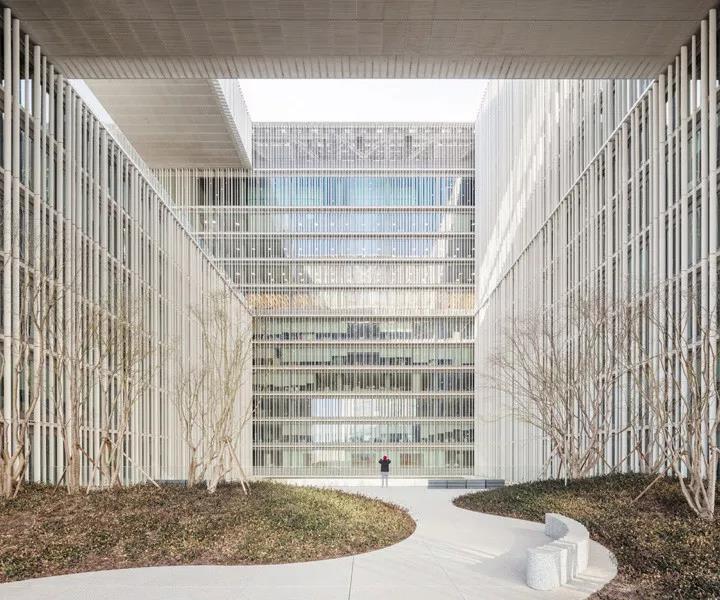 鐖辫寜鑾夊お骞虫磱棣栧皵鎬婚儴澶фゼ璁捐,鐖辫寜鑾夊お骞虫磱澶фゼ璁捐