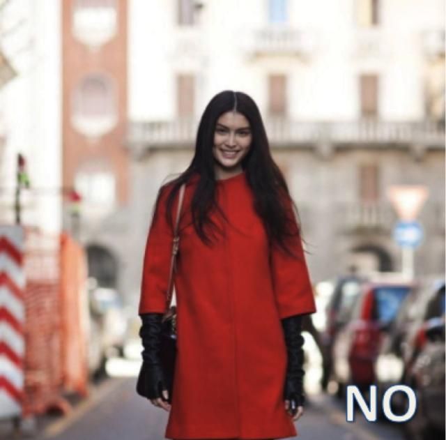 显白肤色黑穿搭图片女士,肤色偏黄的女生适合穿什么