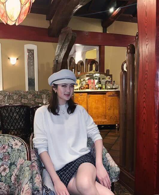 任正非女儿巴黎名媛舞会视频,任正非的小女儿参加名媛舞会