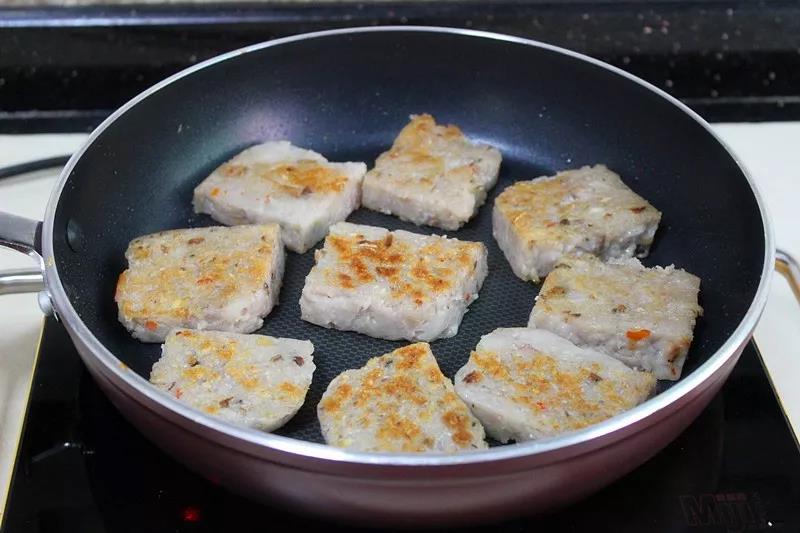 芋头糕家常做法生熟浆,在家制作芋头糕的做法