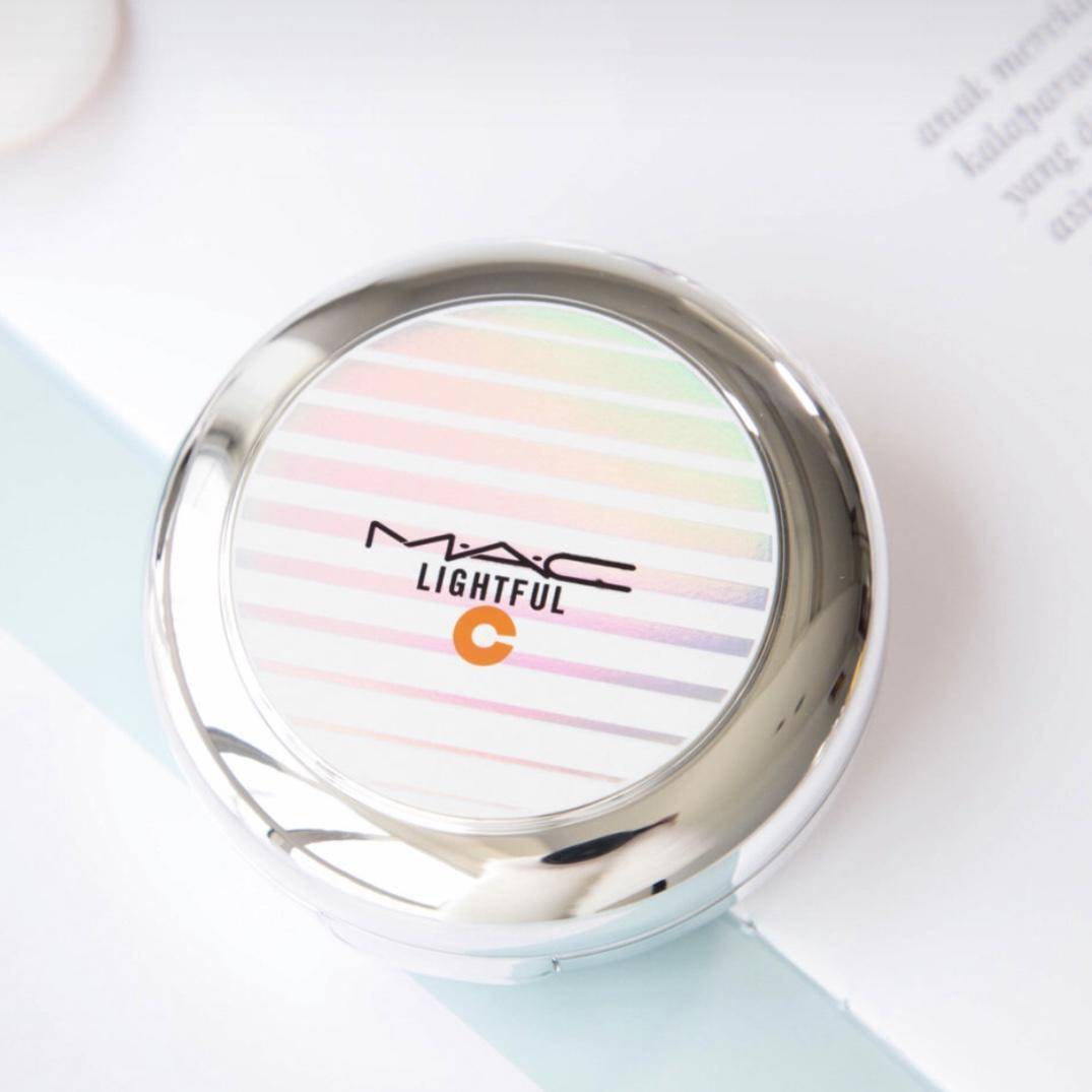 适合秋冬季用的大牌持妆气垫,小巧方便携带的大牌气垫