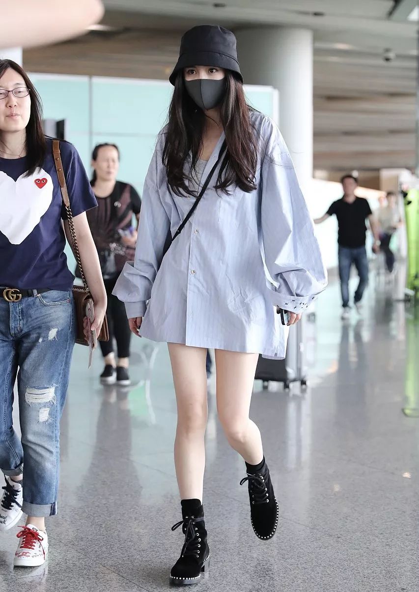 女明星夏季清爽干净穿搭,女明星穿着很清新