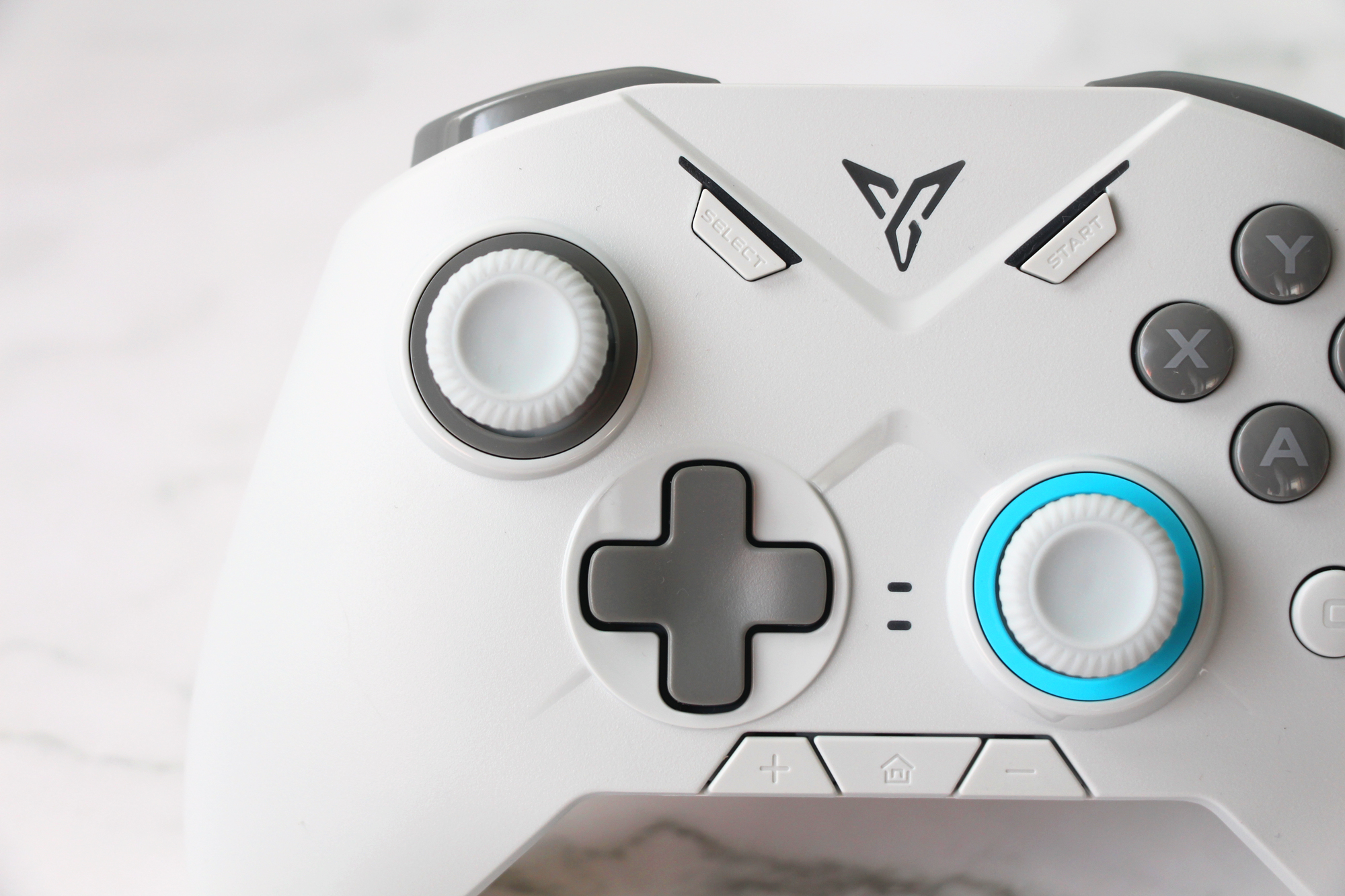 飞智黑武士2游戏手柄,飞智黑武士2手柄可以玩什么游戏