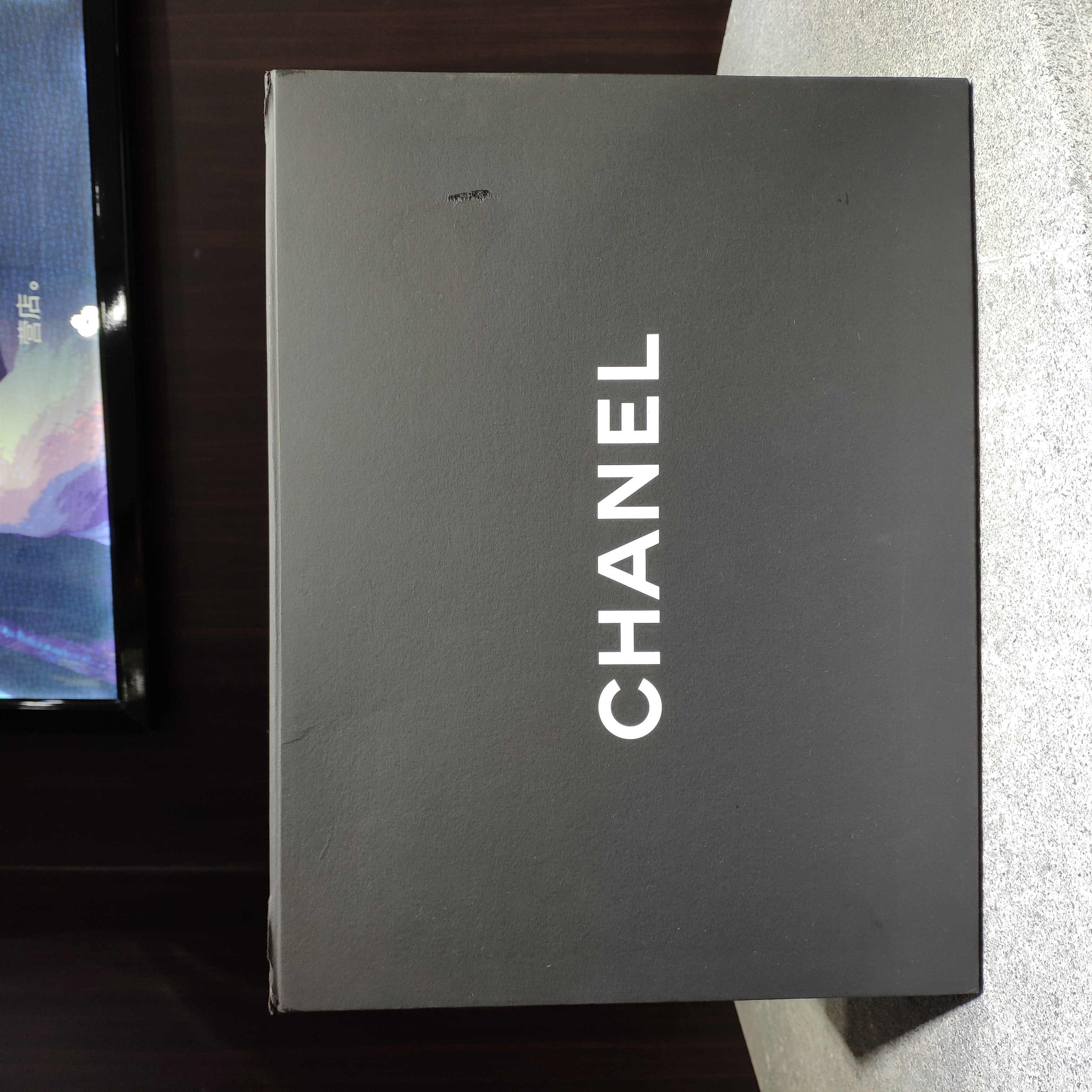 香奈儿渔夫真假鉴别,专柜买的香奈儿有瑕疵怎么办