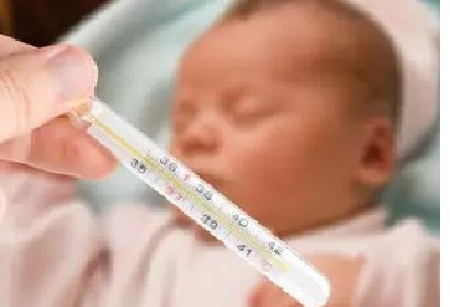 宝宝得疱疹性咽峡炎怎么办,疱疹性咽峡炎和手足口区别