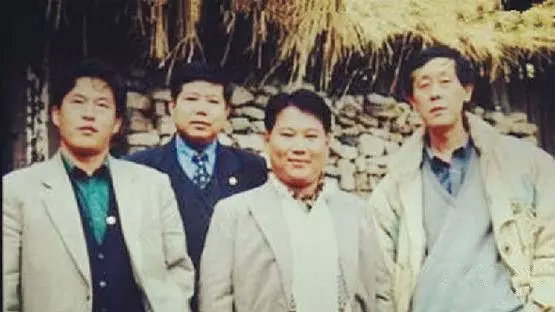 岳云鹏和郭德纲岁数差不多,哪一年岳云鹏14岁郭德纲26岁