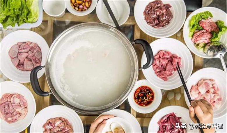 养生火锅有哪些汤底,养生又好吃的粥底火锅你值得拥有