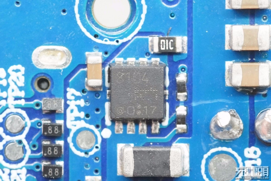 征拓20w快充拆解,征拓100w桌面充电器