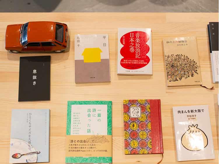 东京神保町，“无用之用”摆放着“或许有一天会有用的书”的商店