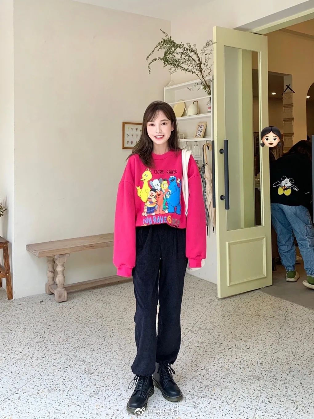 马丁靴冬天裤子,马丁靴长筒秋冬过膝搭配示范