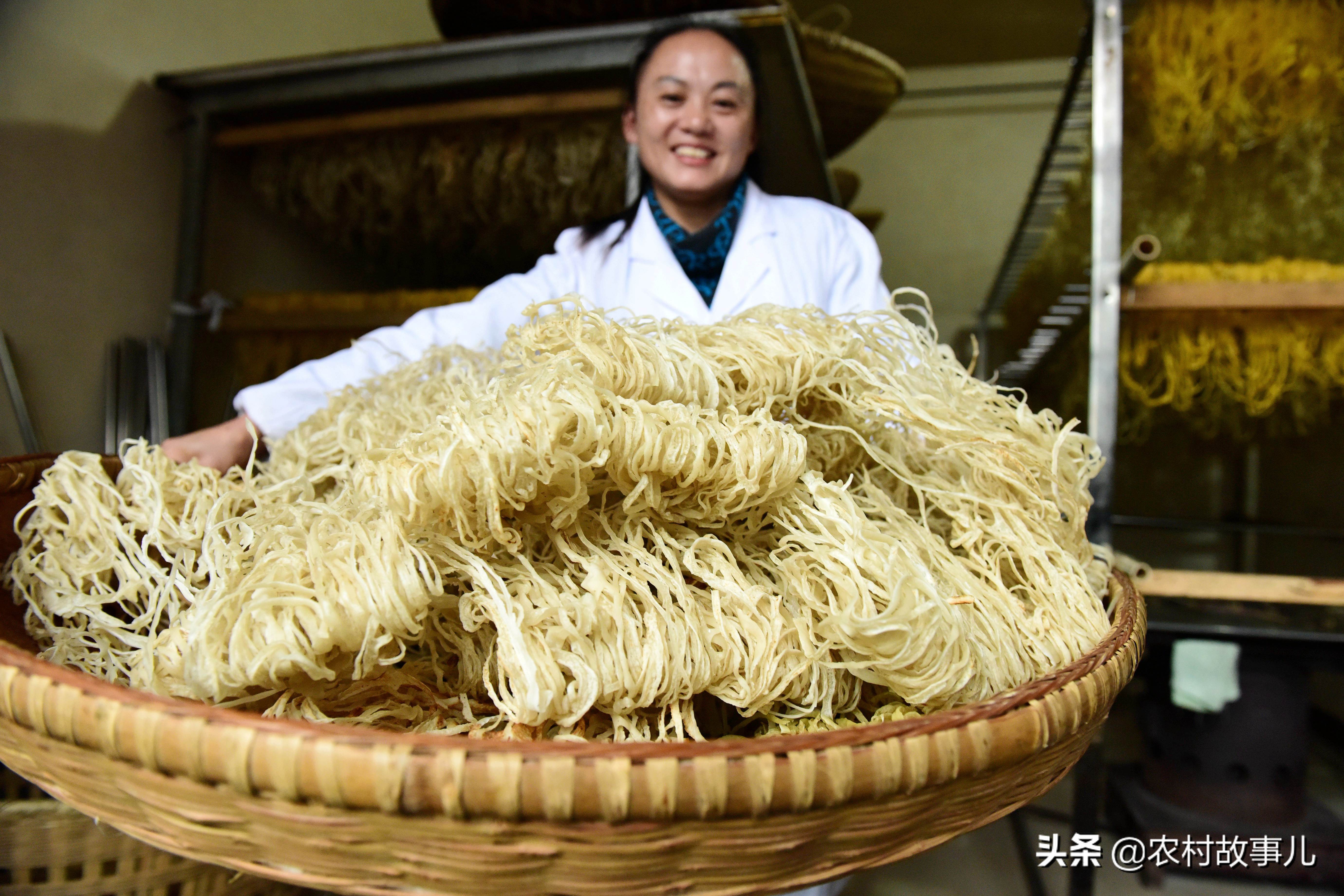 做美食生意成功秘诀,一个月赚2万元小吃生意