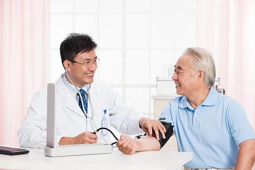 汗蒸真的可以排毒养颜、祛湿除寒?医生:这6类人,倒贴钱也别去