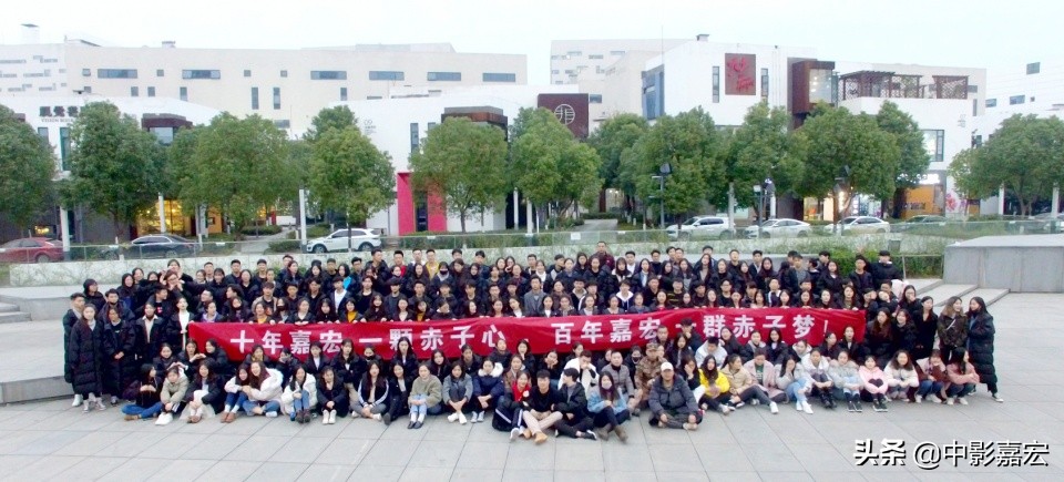 歌手练气息的方法,歌手都是如何训练声音的