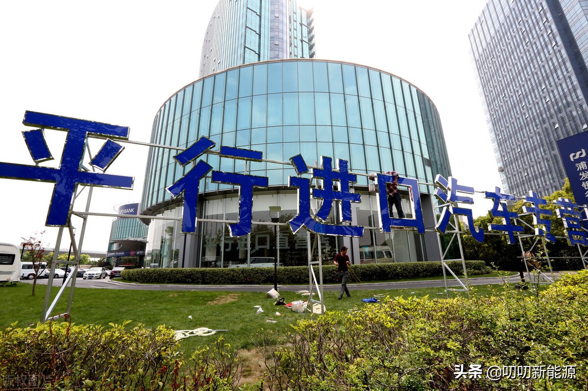 我们为什么还在被“扮演”人傻钱多的汽车消费者