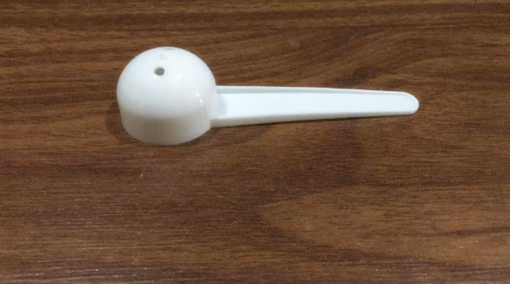 有些奶粉勺子为什么在奶粉里面,为什么奶粉勺子有个洞