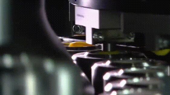 塑料瓶盖怎么做出来的,塑料瓶盖怎么弄一个小洞