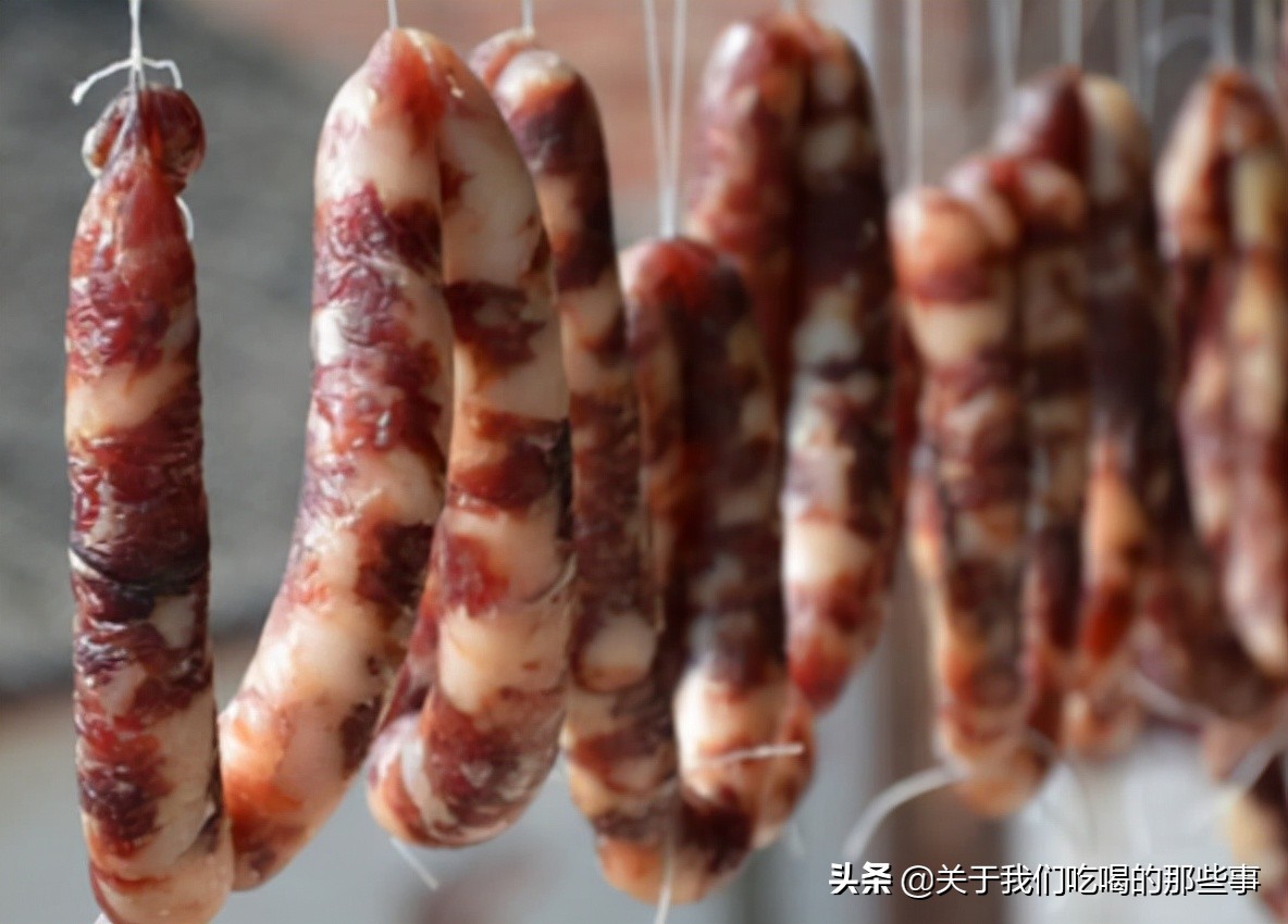 灌好的腊肠还用洗吗,灌腊肠的猪肉洗了有水分要吹干吗