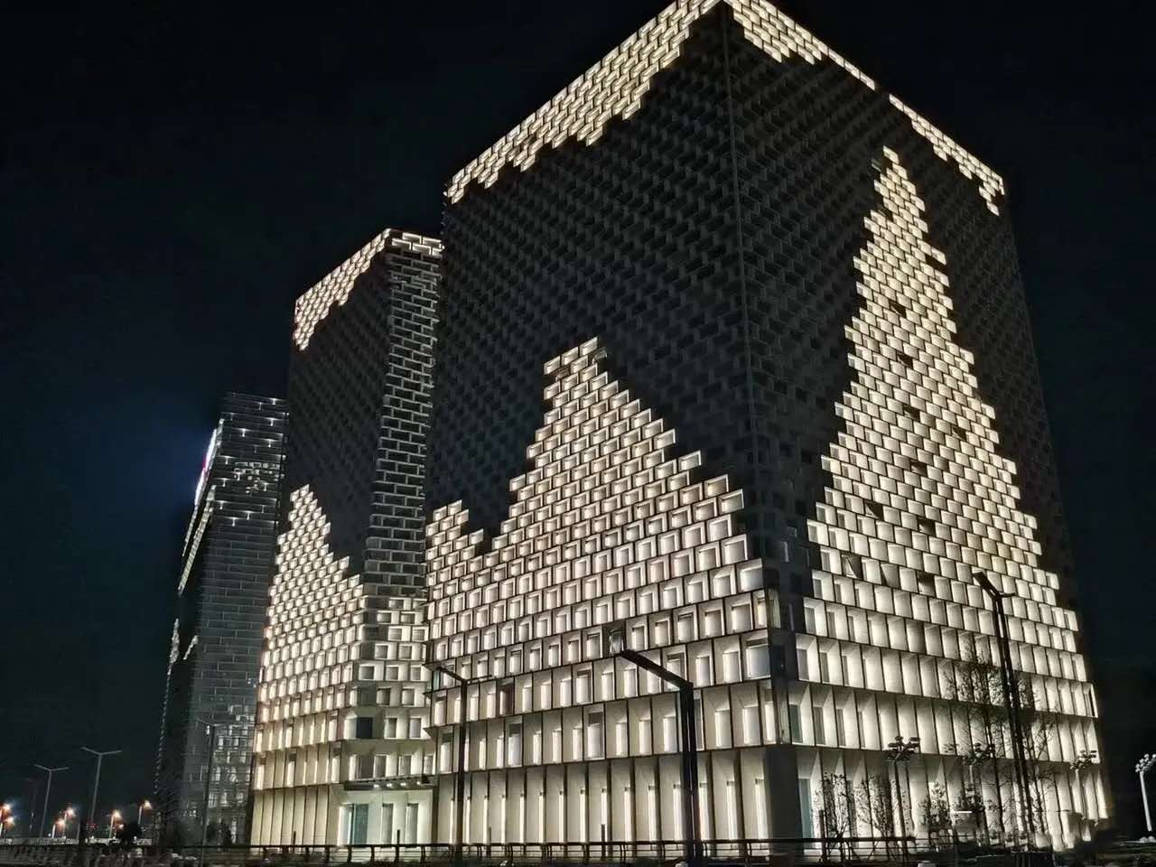 鸿园片区与白沙片区,买鸿园片区还是白沙片区