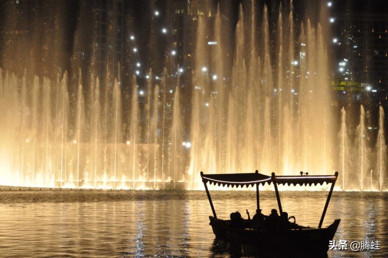 迪拜购物中心附近景点,迪拜购物地点推荐