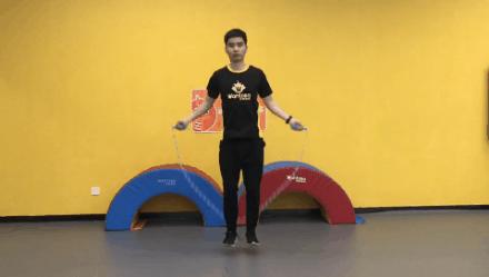 给孩子锻炼的运动开合跳,给孩子运动训练的规划