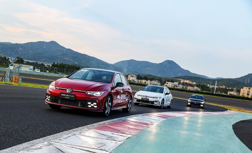 最后一代燃油版高尔夫gti,第八代高尔夫gti驾驶体验