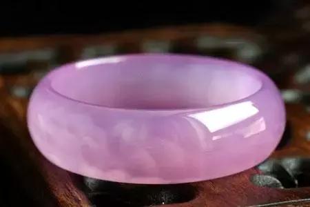 以玉命名的4种石头,似玉非玉的石头