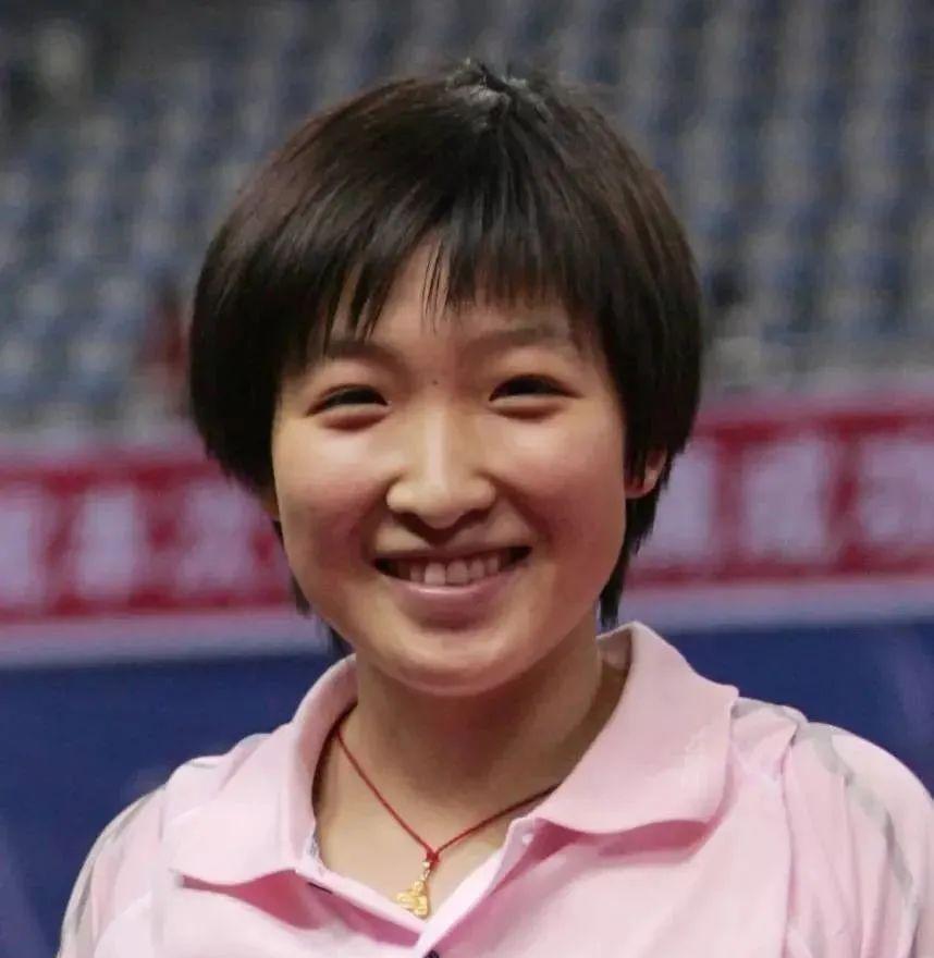 国乒第一美女陈梦图片,国乒新排名女乒一姐垫底