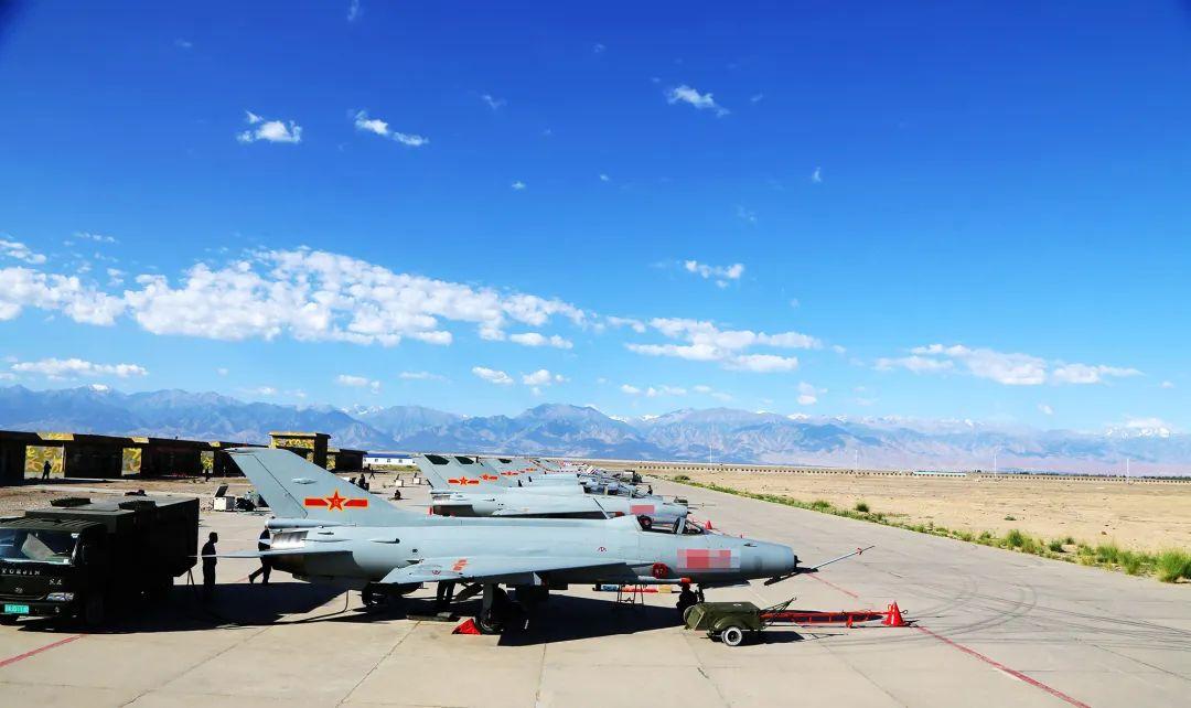 部队文职2023招聘公告,部队文职招聘2023信息表