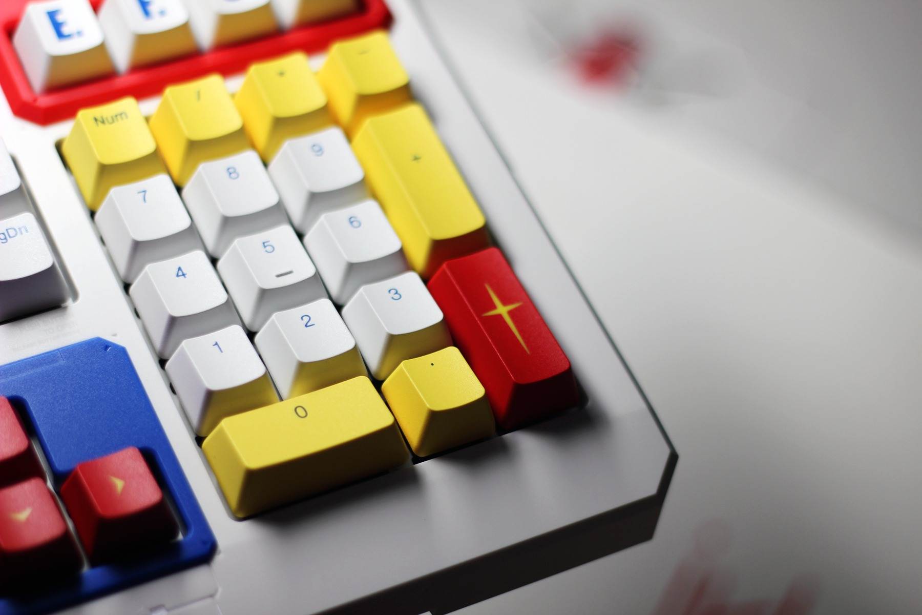 ikbc高达联名键盘,ikbc高达联名键盘2.0测评