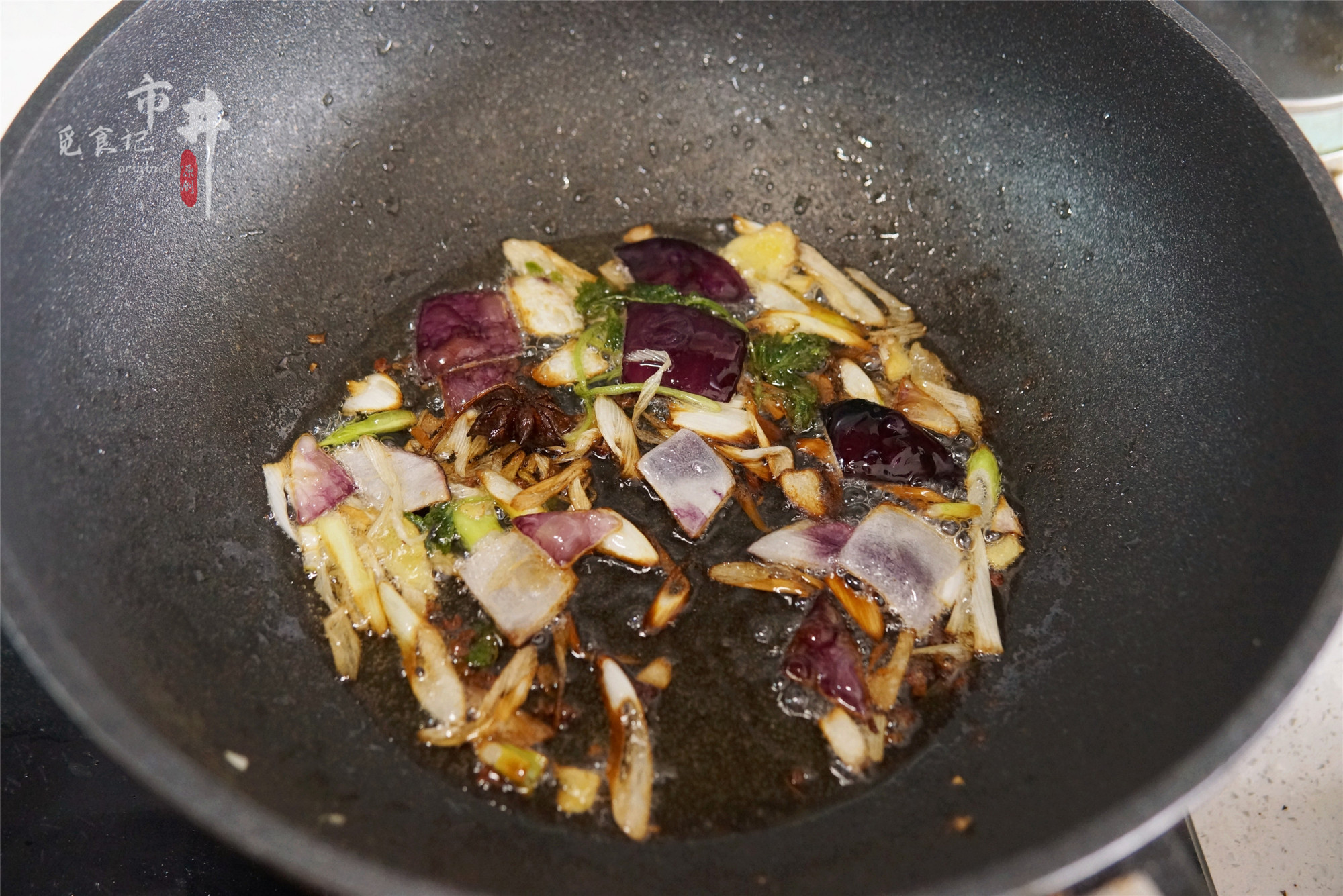 蒸包子调肉馅的正确方法,蒸包子调馅教程全过程